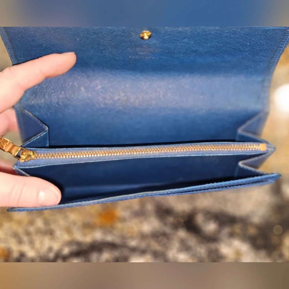 Louis Vuitton Blue Women's Bag - Picture 14 of 16